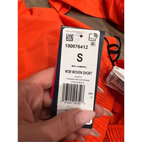 10. Reebok Woven NWT Moisture-Wicking 9" Drawstring Shorts Dynam Red/White - Picture 4 of 4